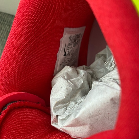 NTW/B: Kevin Durant NY vs NY sneakers - Picture 5 of 7